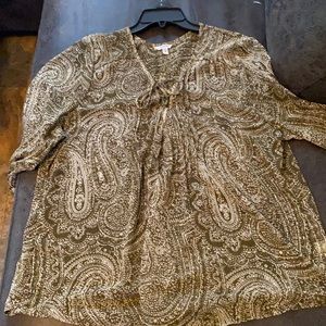 Sonoma ladies top in size medium.💵